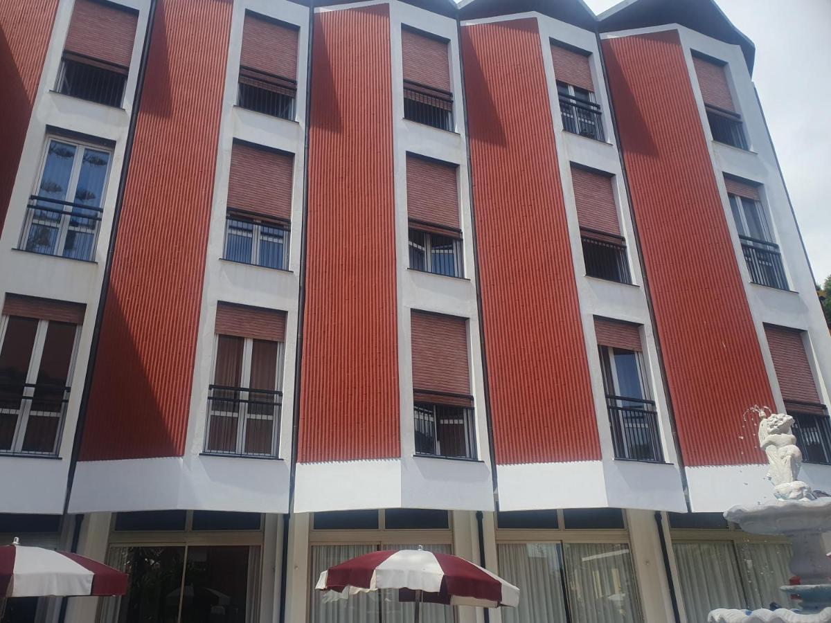 Fegina 3 Deluxe Bedrooms & Bathrooms 蒙特罗索阿尔马雷 外观 照片
